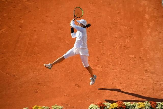 间里再度冲 间里再度冲